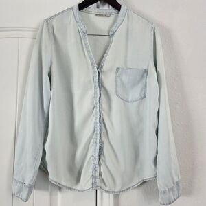 Holding Horses By Anthropologie Chambray & Hem Lace Blouse Size Large